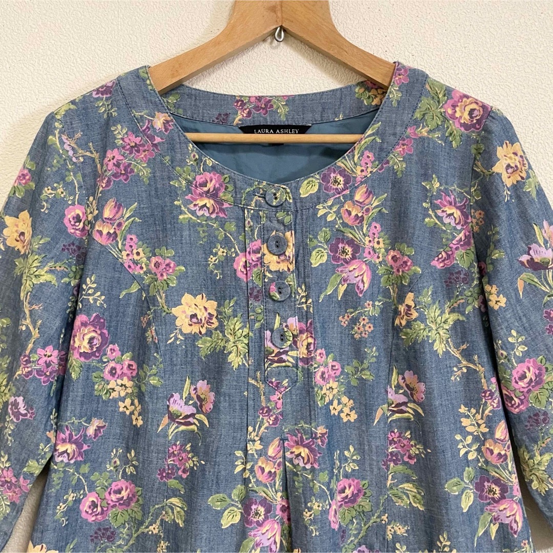 LAURA ASHLEY(ローラアシュレイ)の極美品　ローラアシュレイ　大きいサイズ　花柄　七分袖　チュニック　ワンピース レディースのワンピース(ひざ丈ワンピース)の商品写真