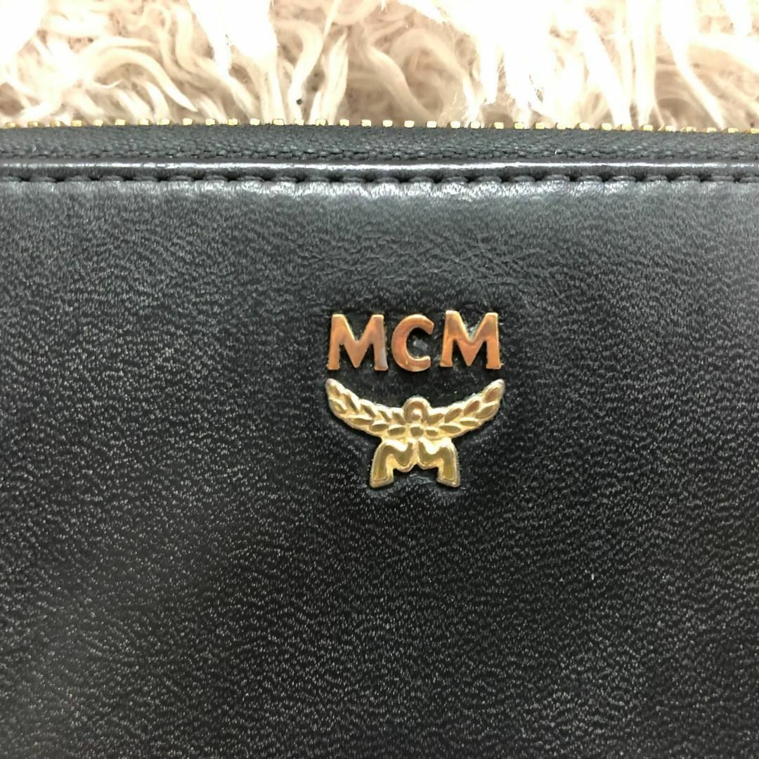 MCM(エムシーエム)のMCM エムシーエム　ラウンドファスナー長財布　スタッズ　黒 レディースのファッション小物(財布)の商品写真