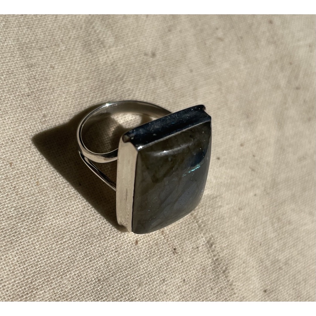 青いストーンリングSILVER925指輪高品質天然石Labradorite おB メンズのアクセサリー(リング(指輪))の商品写真