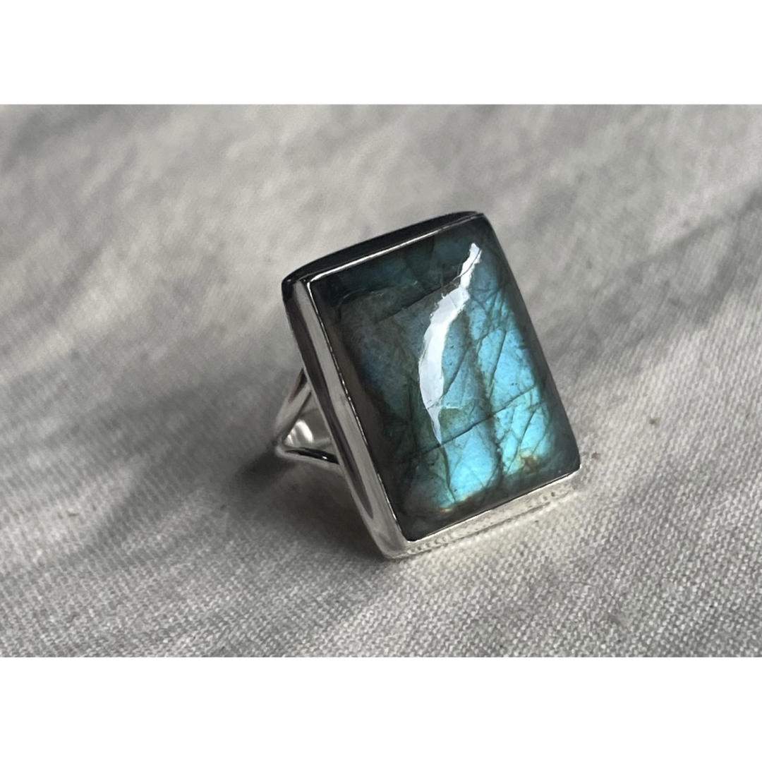 青いストーンリングSILVER925指輪高品質天然石Labradorite おB メンズのアクセサリー(リング(指輪))の商品写真