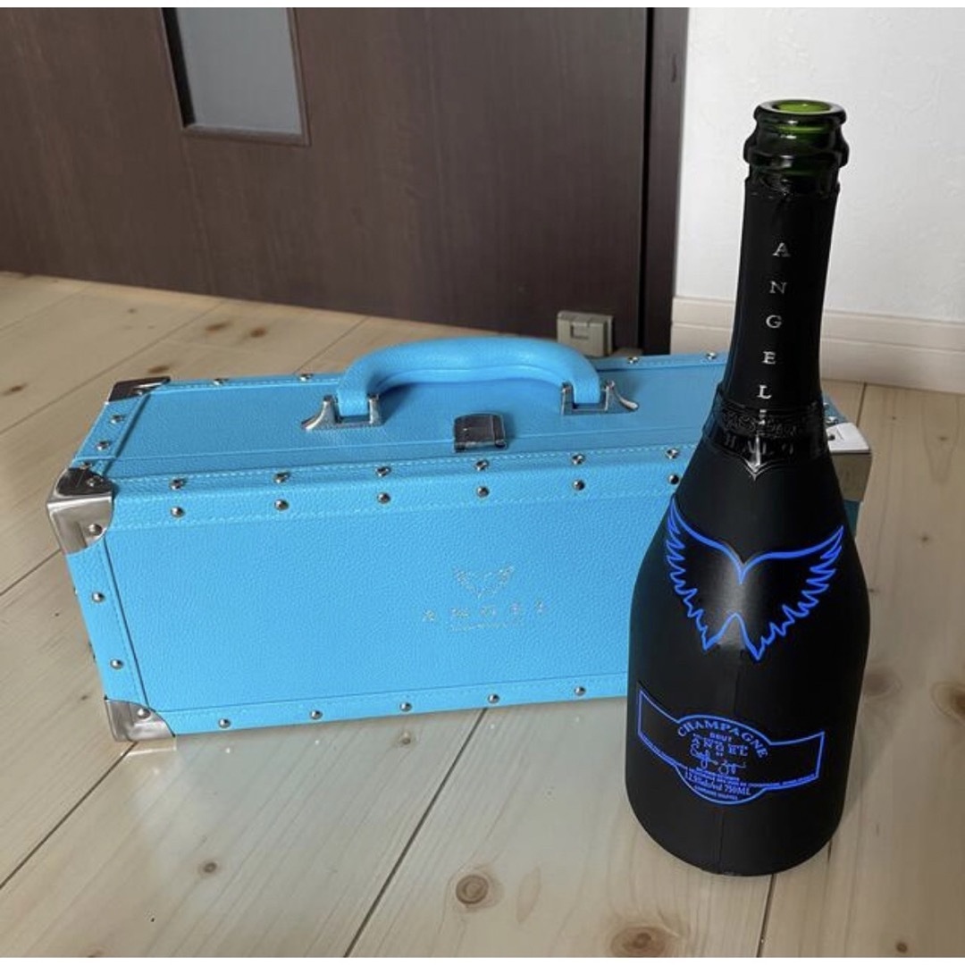 エンジェルシャンパン(エンジェルシャンパン)の🍾シャンパン空き瓶・空き箱：エンジェルシャンパン ヘイローブルー 食品/飲料/酒の酒(シャンパン/スパークリングワイン)の商品写真