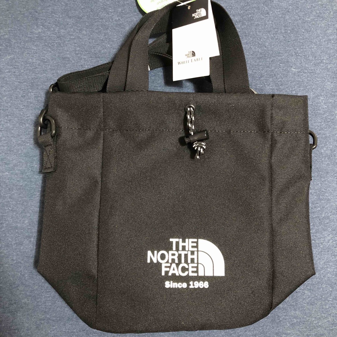 THE NORTH FACE(ザノースフェイス)のノースフェイス　ホワイトレーベル　ショルダー　バケットバッグ レディースのバッグ(ショルダーバッグ)の商品写真