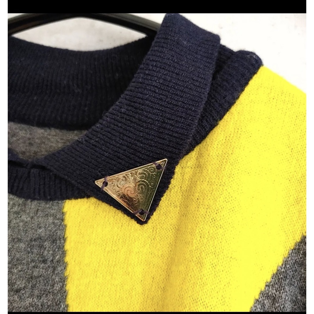 美品！襟付き　レディース　セーター　イエロー×グレー レディースのトップス(ニット/セーター)の商品写真