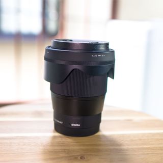 シグマ(SIGMA)のSIGMA 16mm F1.4 DC DN ソニーEマウント用(レンズ(単焦点))