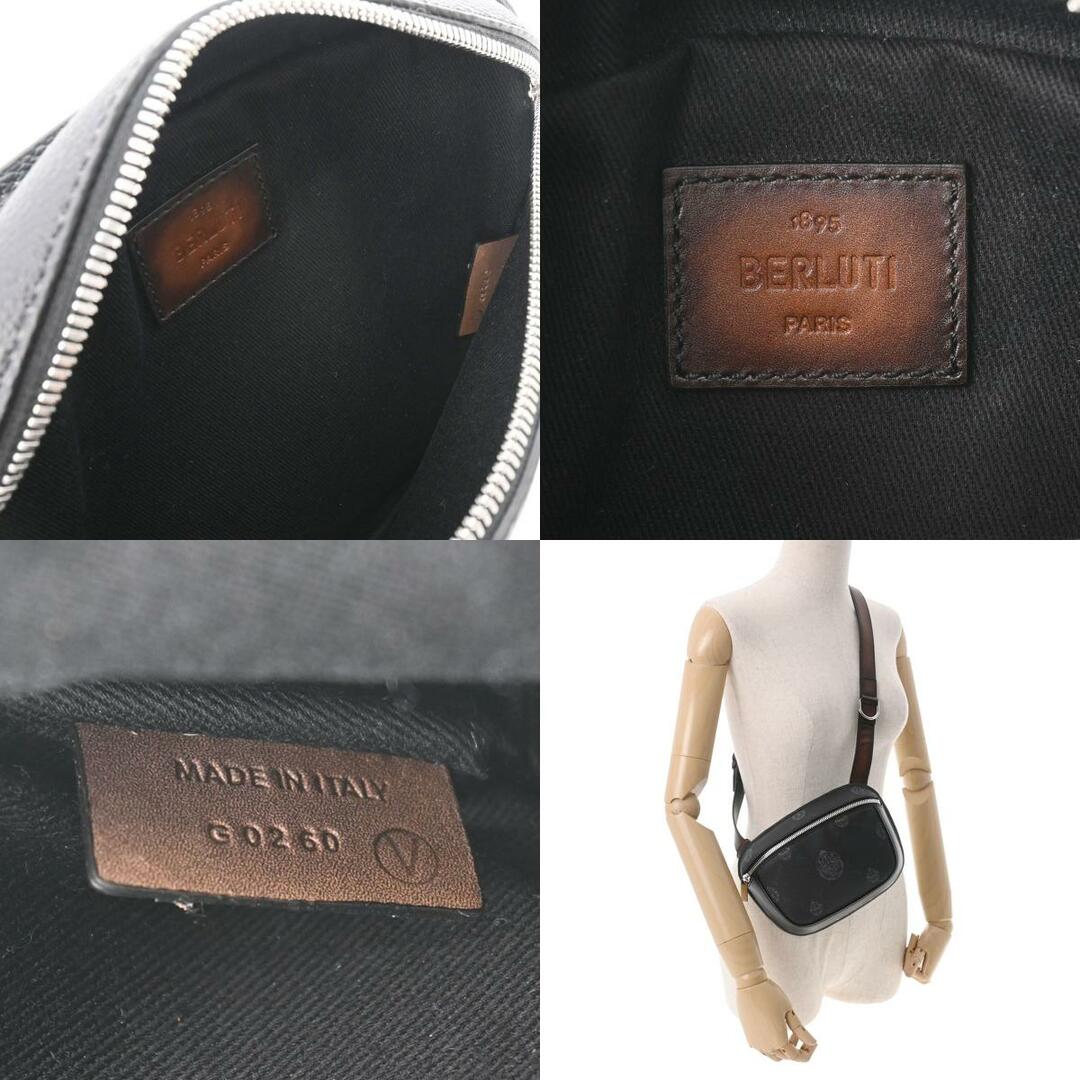 Berluti(ベルルッティ)のベルルッティ  アイル メッセンジャーバッグ ブラック メンズのバッグ(メッセンジャーバッグ)の商品写真