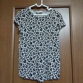 エイチアンドエム(H&M)のカットソー(Tシャツ/カットソー)