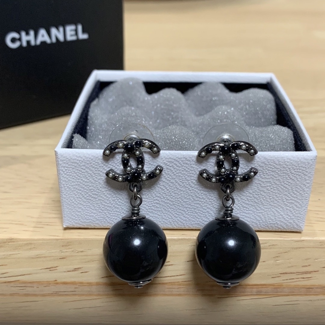 CHANEL シャネル ガンメタ ブラックボール ピアス | www.ishela.com.br