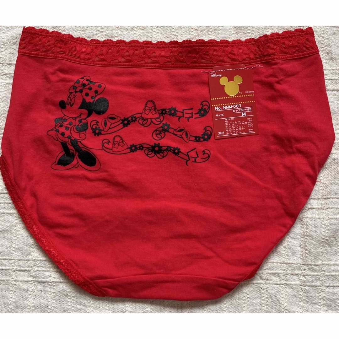 赤いパンツ　Ｍサイズ２枚　ショーツ　巣鴨　マルジ　ディズニー　ミッキー　ミニー レディースの下着/アンダーウェア(その他)の商品写真