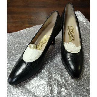 サルヴァトーレフェラガモ(Salvatore Ferragamo)のフェラガモ　パンプス(ハイヒール/パンプス)