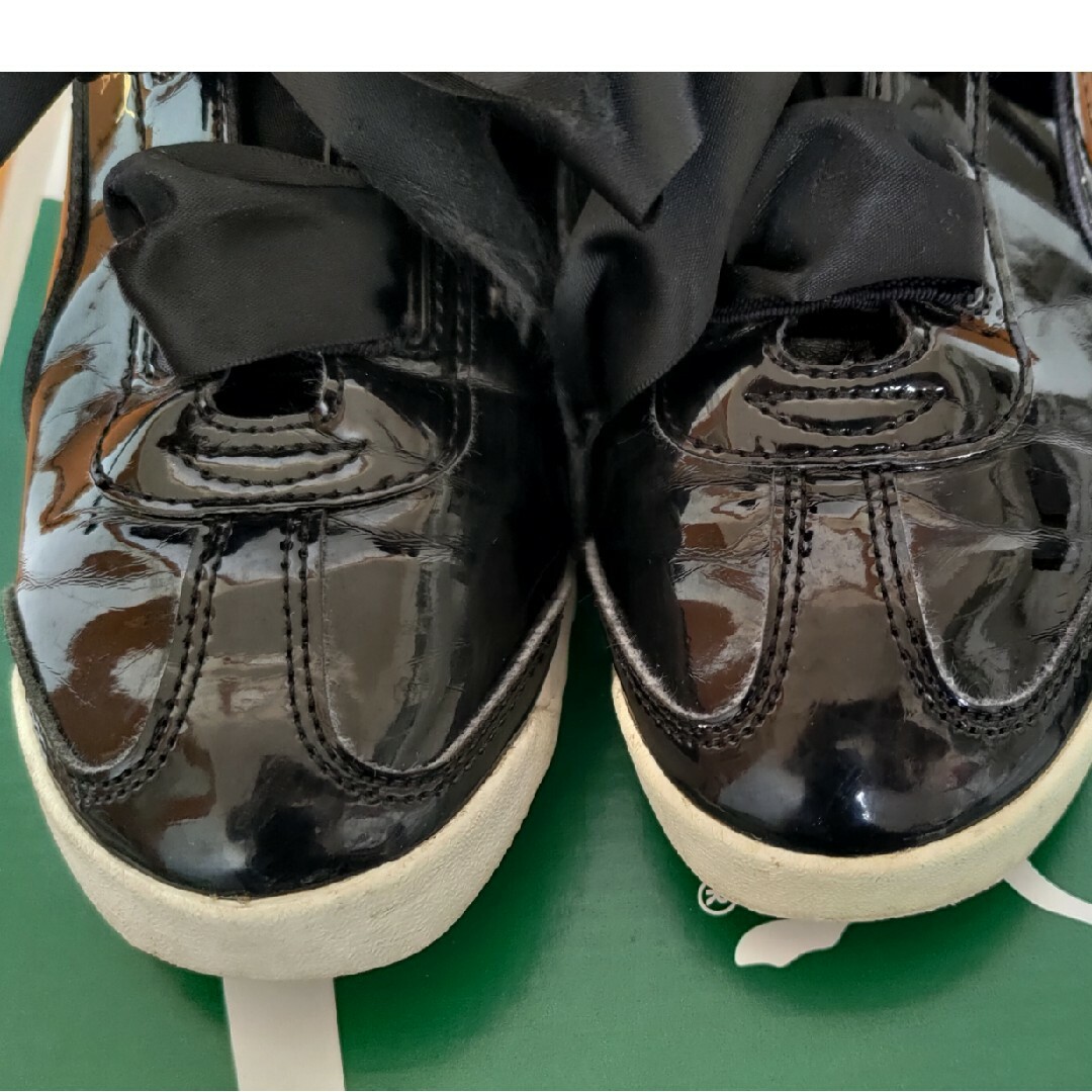 PUMA(プーマ)のPUMA 　21センチ　リボン　スニーカー キッズ/ベビー/マタニティのキッズ靴/シューズ(15cm~)(スニーカー)の商品写真