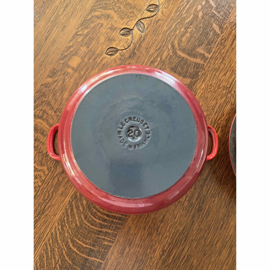 LE CREUSET(ルクルーゼ)のル・クルーゼ(Le Creuset)  両手鍋  20 cm インテリア/住まい/日用品のキッチン/食器(鍋/フライパン)の商品写真