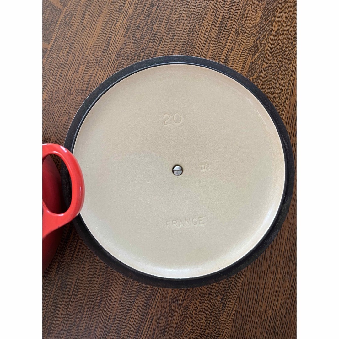 LE CREUSET(ルクルーゼ)のル・クルーゼ(Le Creuset)  両手鍋  20 cm インテリア/住まい/日用品のキッチン/食器(鍋/フライパン)の商品写真