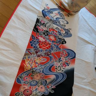 正絹 振り袖 紅型 着尺 28万円 湯のし済の通販|ラクマ