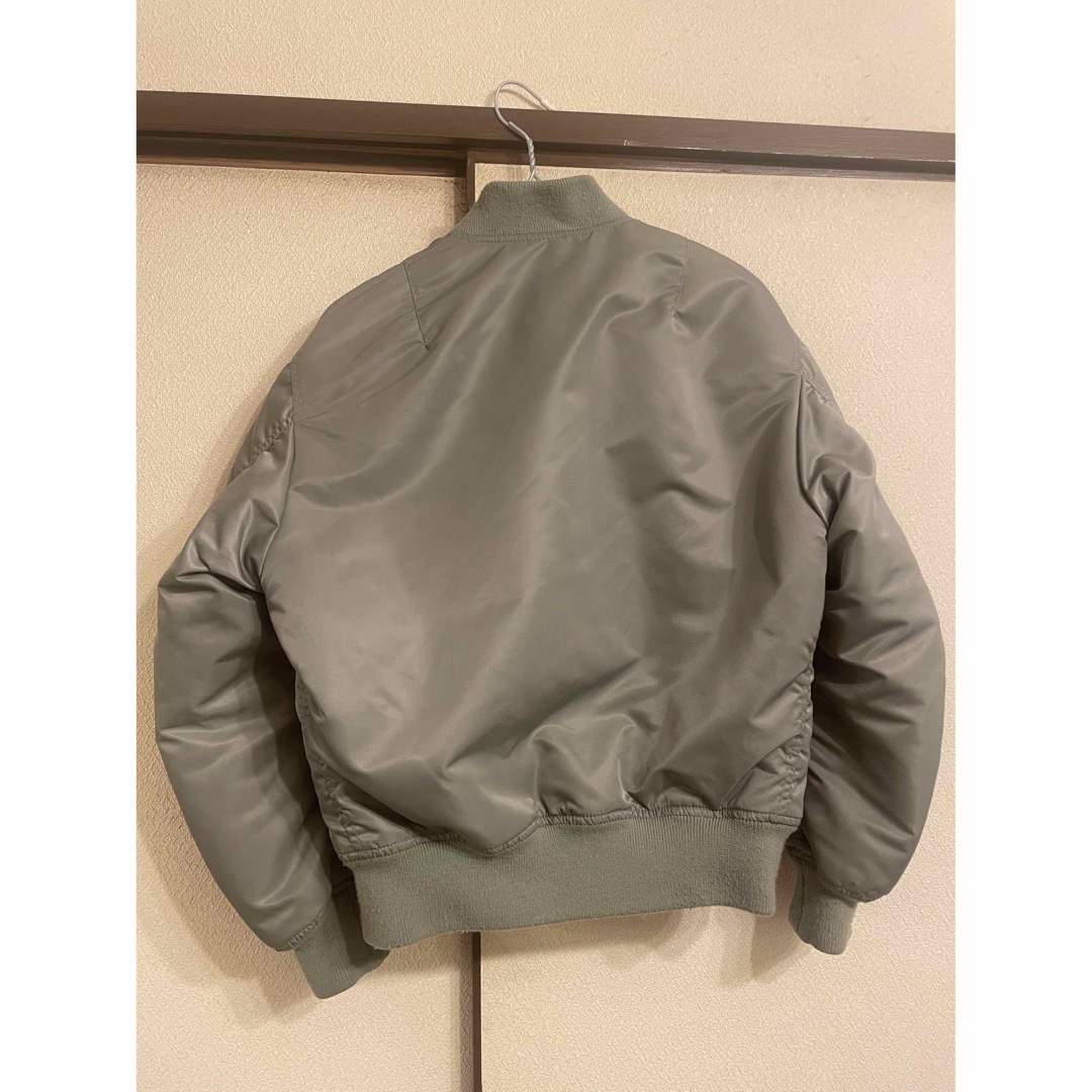 UNIQLO(ユニクロ)のMA-1 レディースのジャケット/アウター(ブルゾン)の商品写真