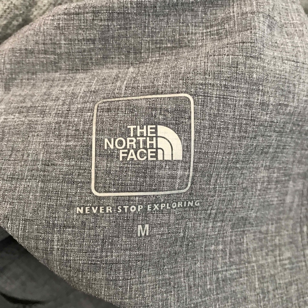 THE NORTH FACE(ザノースフェイス)のザ・ノースフェイス バーブ 七分丈ショーツ/ハーフパンツ　グレー　M レディースのパンツ(ハーフパンツ)の商品写真