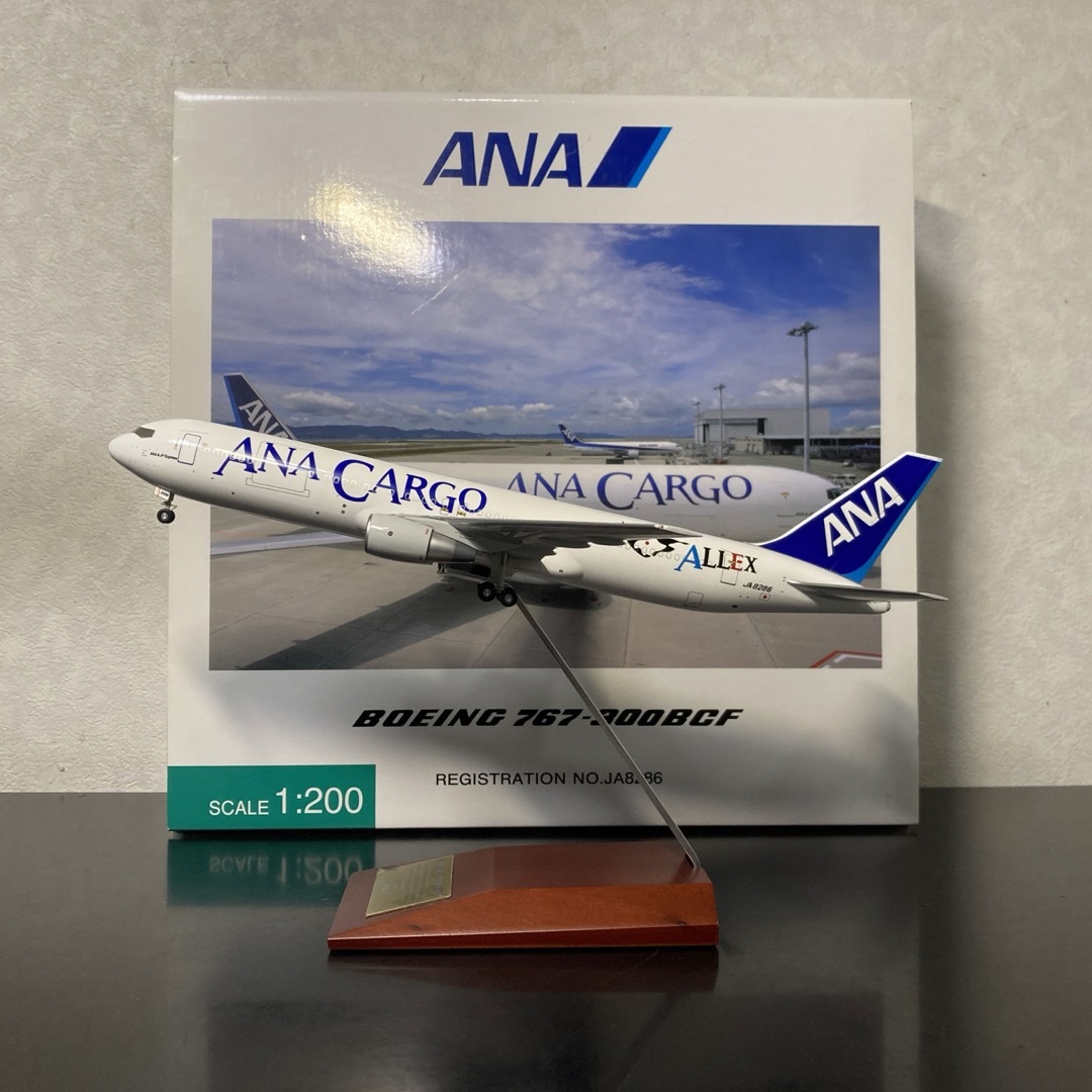 ANA(全日本空輸) - [全日空商事] 1/200 ANA Cargo B767-300BCFの通販