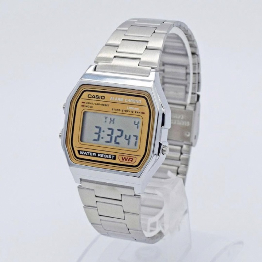 CASIO カシオ　チープカシオ　チプカシ　ステンレス　シルバー　あいみょん メンズの時計(腕時計(デジタル))の商品写真