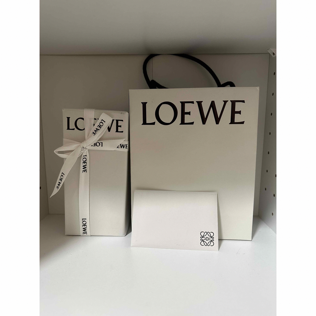 LOEWE ロエベ  レザー　ブレスレット バングル　紙袋