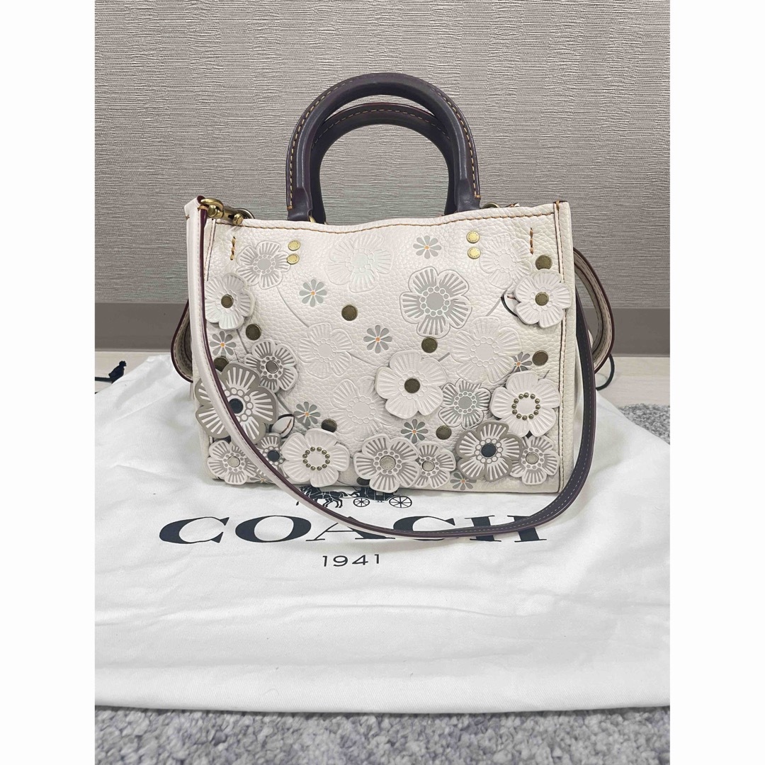 COACH - COACH ティーローズ ローグ25 ハンドバッグ の通販 by m