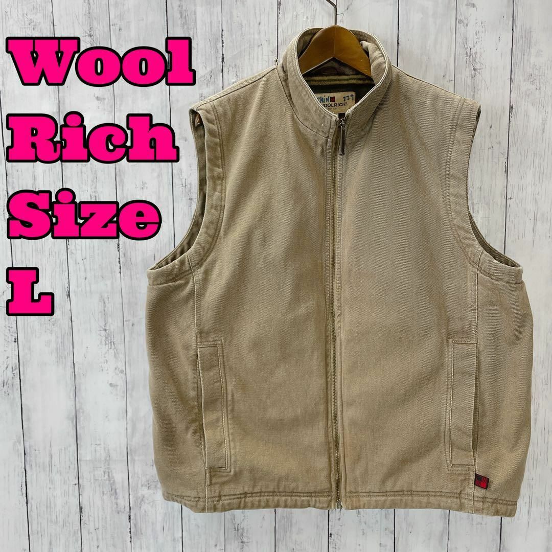 WOOLRICH(ウールリッチ)のウールリッチ　ダックベスト　裏地薄いボア　メンズサイズＬ　薄茶色ブラウン　古着 メンズのトップス(ベスト)の商品写真