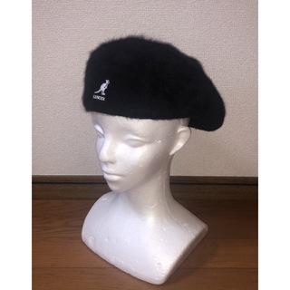 カンゴール(KANGOL)のM 美品 KANGOL ファー ハンチングキャップ ベレー帽 ブラック 黒 白(ハンチング/ベレー帽)