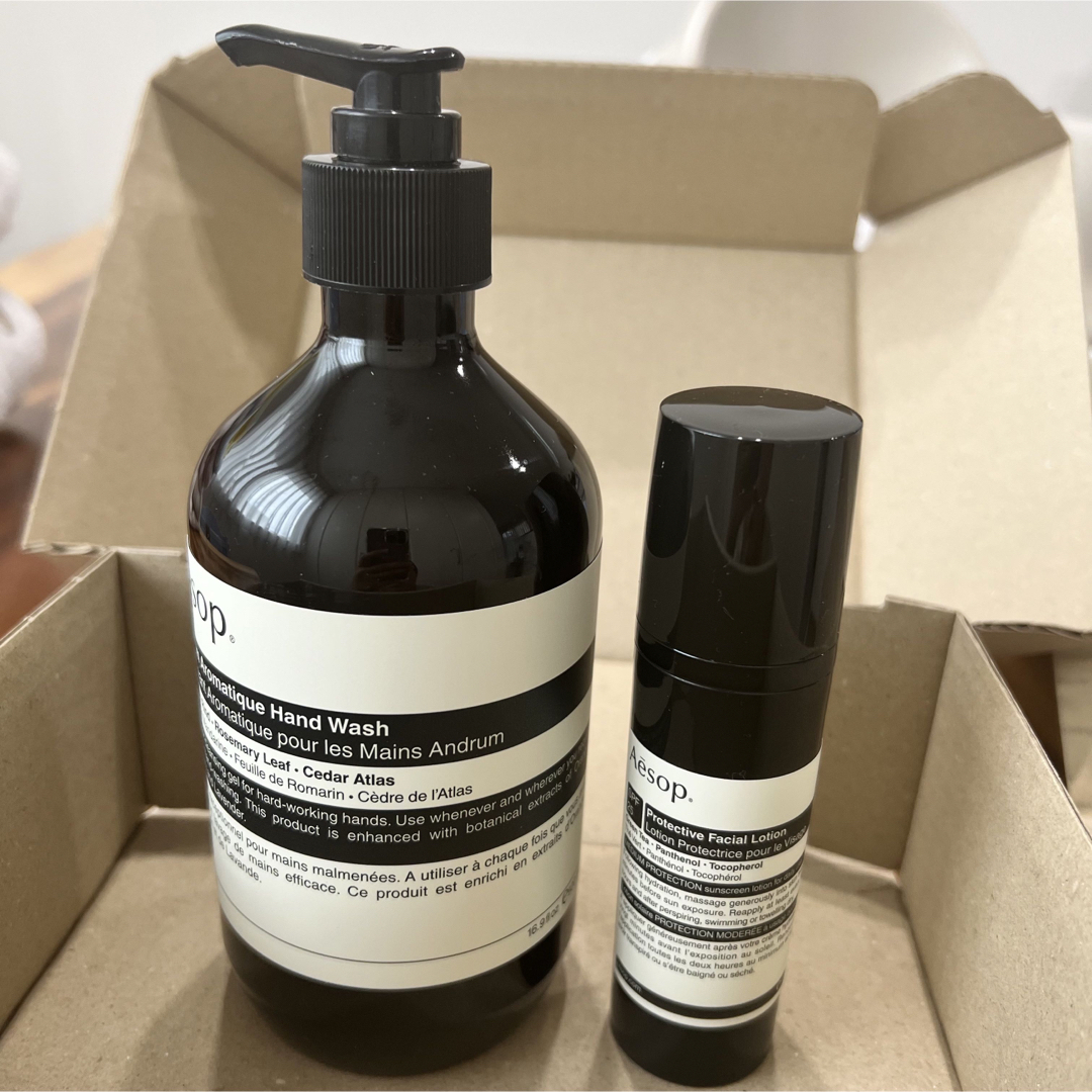 Aesop(イソップ)の《新品未使用》イソップ　ハンドソープ&日焼け止め保湿液 コスメ/美容のスキンケア/基礎化粧品(その他)の商品写真