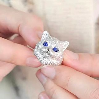 猫シルバーリング 指輪 サファイアブルー ねこモチーフ キャット ラインストーン