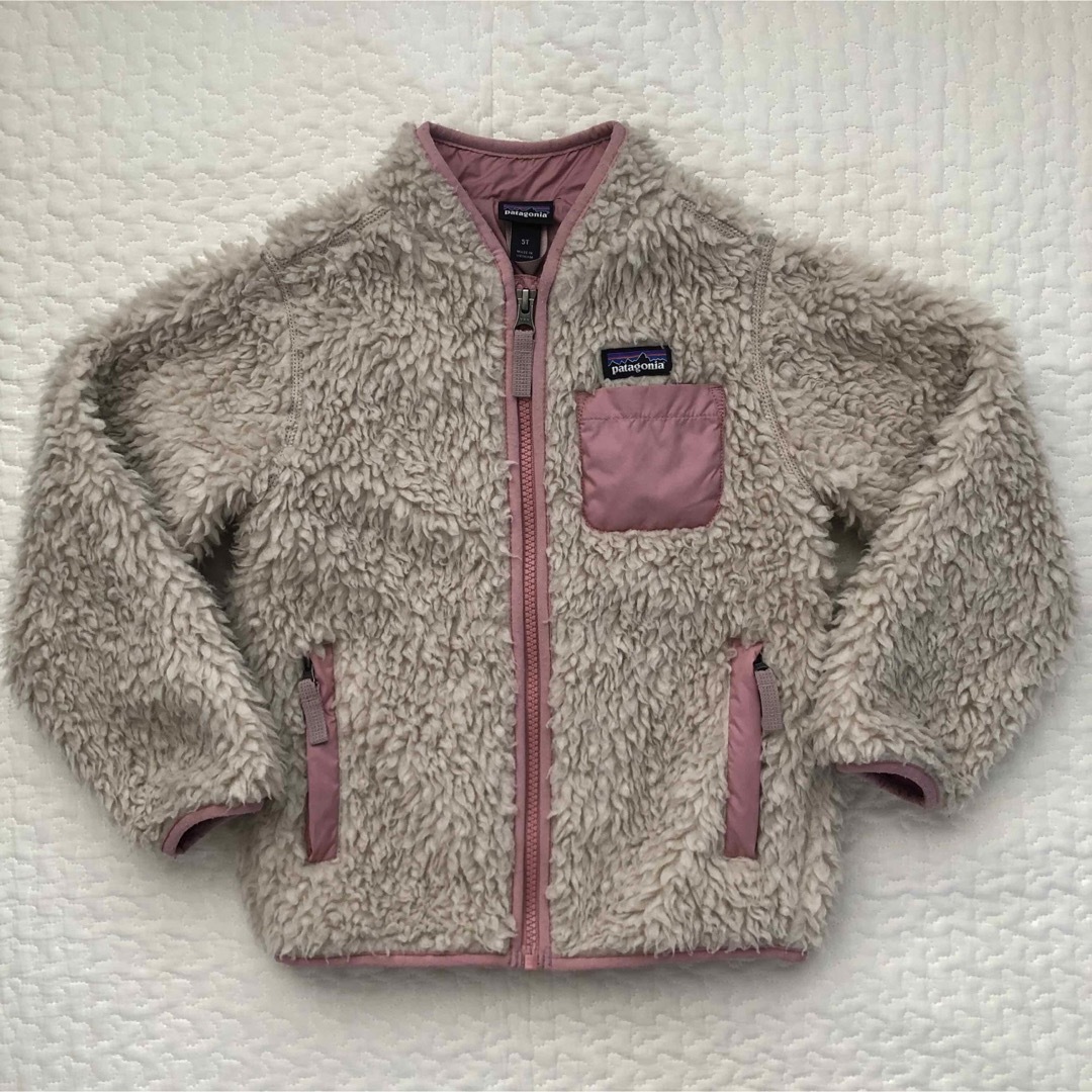 patagonia(パタゴニア)のpatagonia ボアアウター 5T キッズ/ベビー/マタニティのキッズ服女の子用(90cm~)(ジャケット/上着)の商品写真