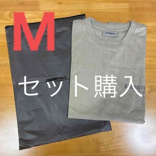 フィアオブゴッド(FEAR OF GOD)の新品 FOG ESSENTIALS M Tシャツ CORE タン　(Tシャツ/カットソー(半袖/袖なし))