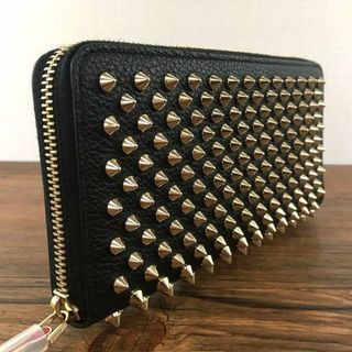 未使用品 Christian Louboutin ジップウォレット 223