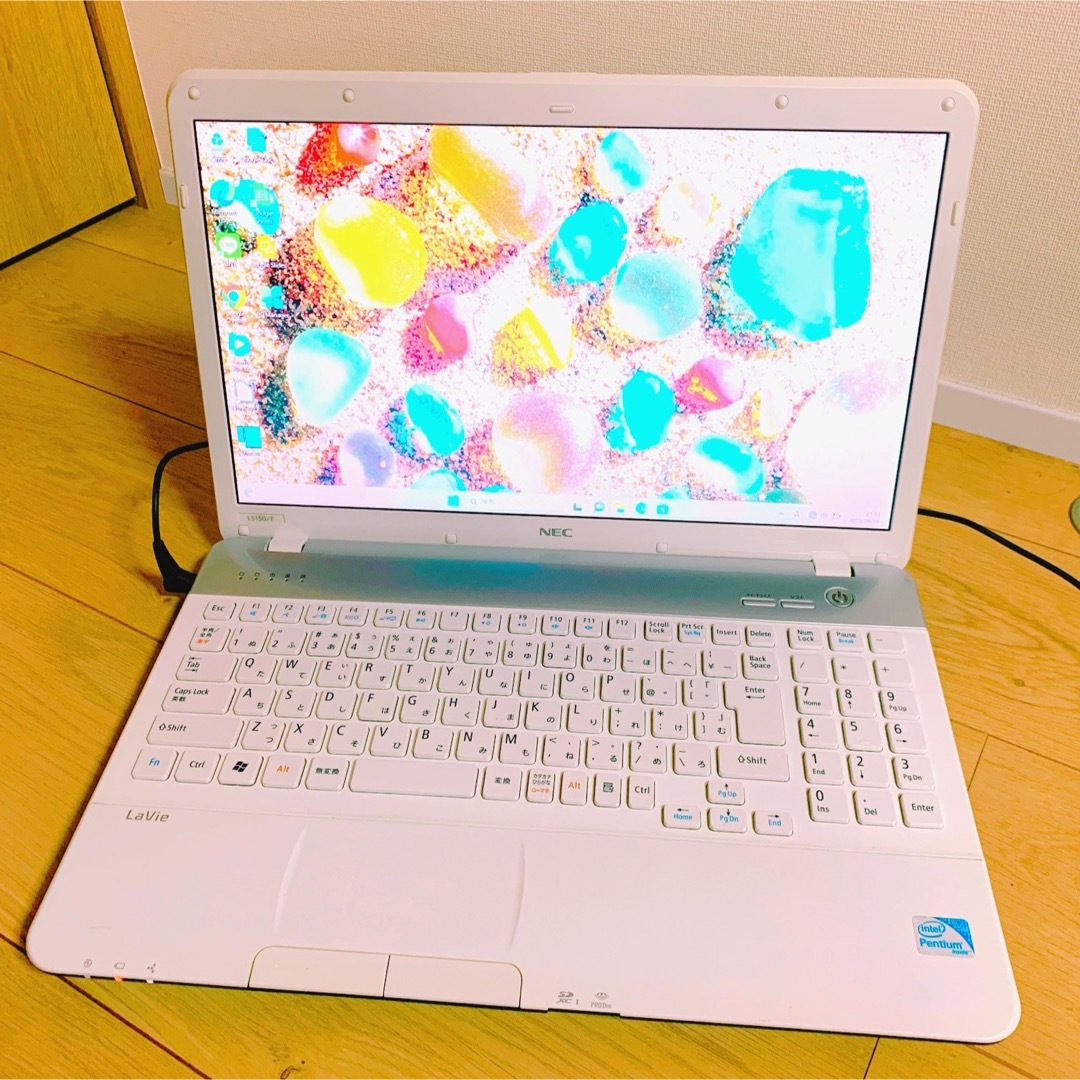 ノートパソコン 可愛い白♡NEC LS150FS6W ホワイトWindows11