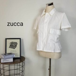 ズッカ(ZUCCa)のZUCCaデカデザイン2ポケットシャツブラウスM白ストレッチ素材(シャツ/ブラウス(半袖/袖なし))