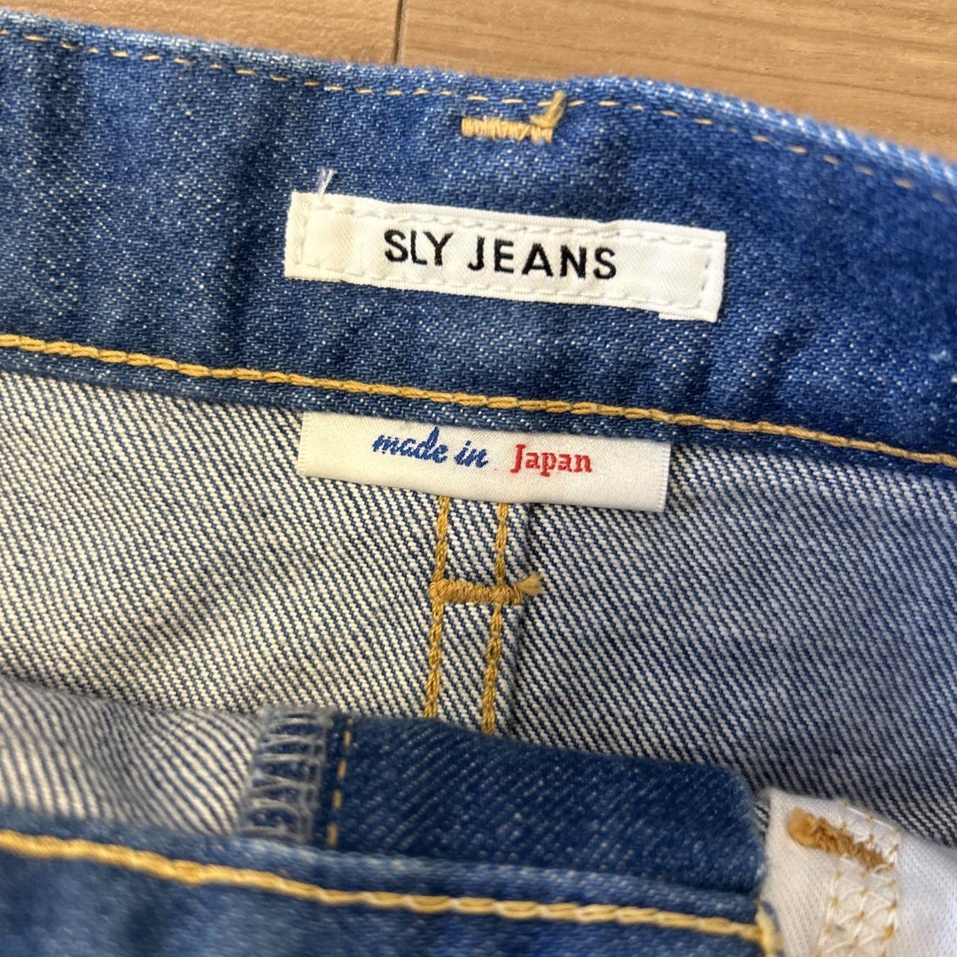 SLY(スライ)のSLY JEANS デニムスカート レディースのスカート(ミニスカート)の商品写真