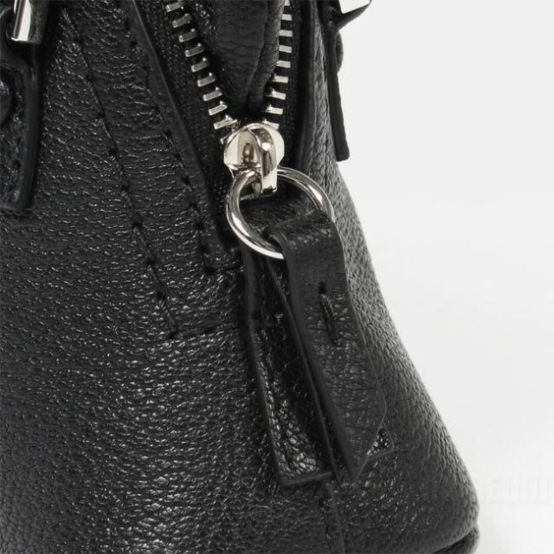 Maison Martin Margiela(マルタンマルジェラ)の【新品未使用】 Maison Margiela メゾン マルジェラ ショルダーバッグ 5AC classique baby 5ACクラシックベイビー レザー SB1WG0022P5348 【BLACK】 レディースのバッグ(ハンドバッグ)の商品写真