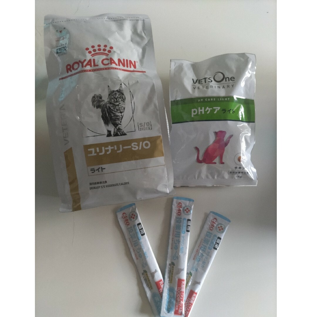 追記✨値下げ　　猫の療養食（尿路ケア）＆投薬用ちゅーる その他のペット用品(ペットフード)の商品写真