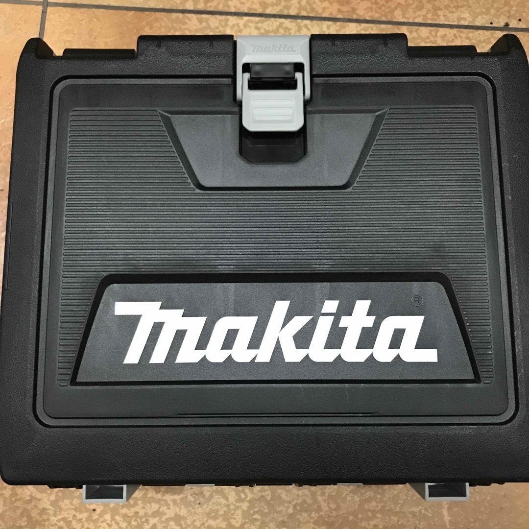 Makita(マキタ)の未使用 マキタ　TD173DGXFY  イエロー　充電式インパクト 自動車/バイクのバイク(工具)の商品写真