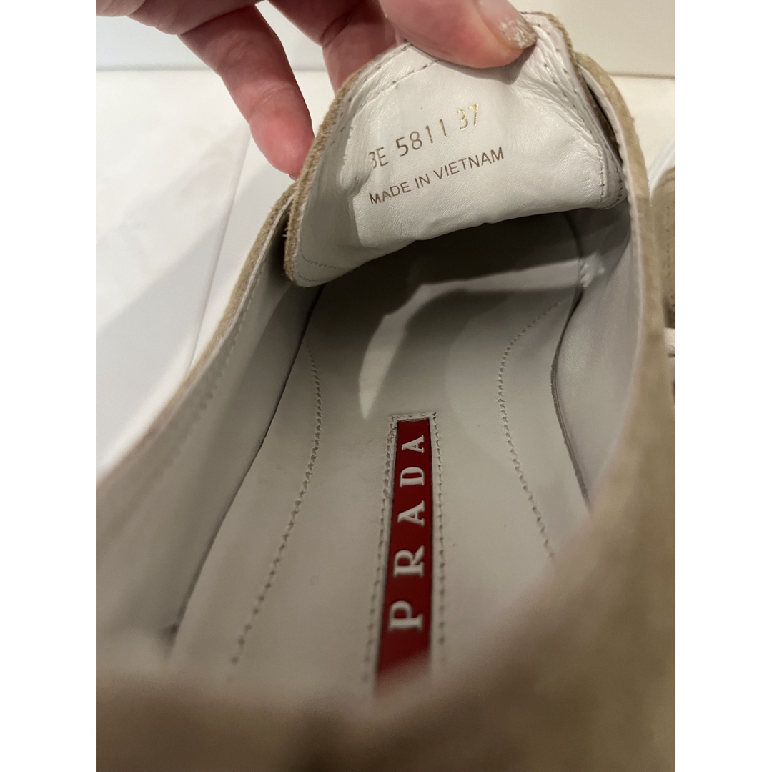 PRADA(プラダ)のプラダ♡PRADA スニーカー　37 ベージュ レディースの靴/シューズ(スニーカー)の商品写真