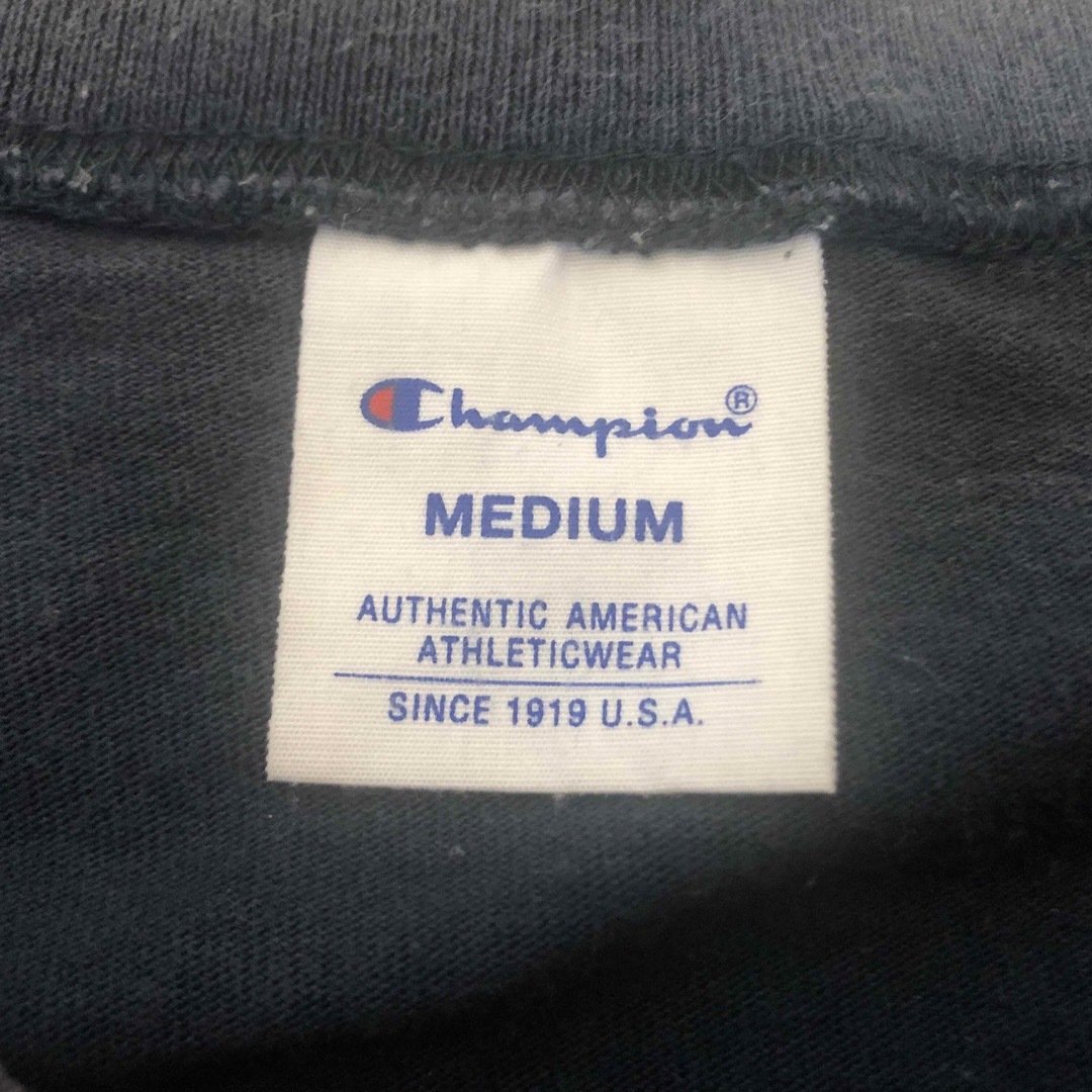 Champion(チャンピオン)のチャンピオン ポケット Tシャツ Mサイズ ネイビー メンズのトップス(Tシャツ/カットソー(半袖/袖なし))の商品写真