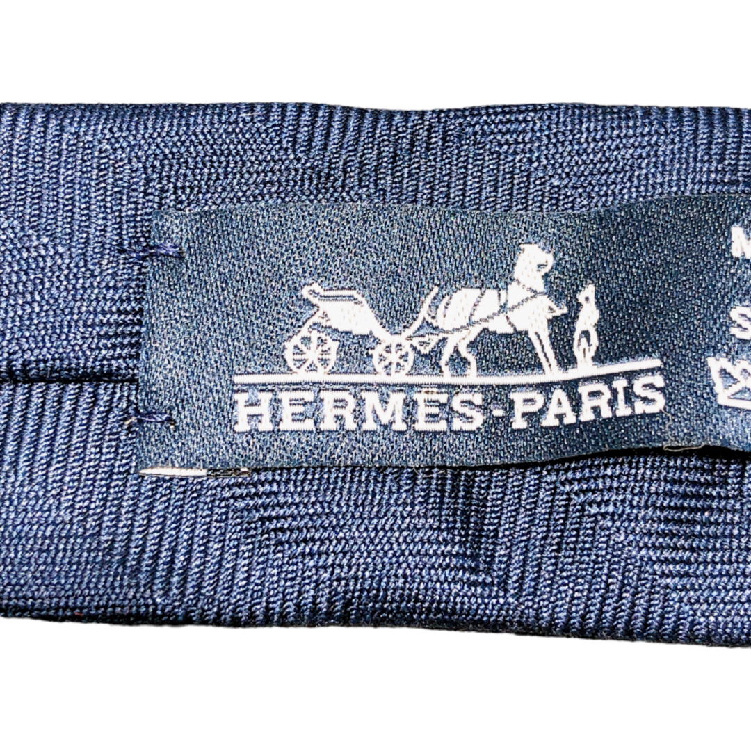 Hermes - エルメス HERMES シルクタイ マリン・レッド シルク100