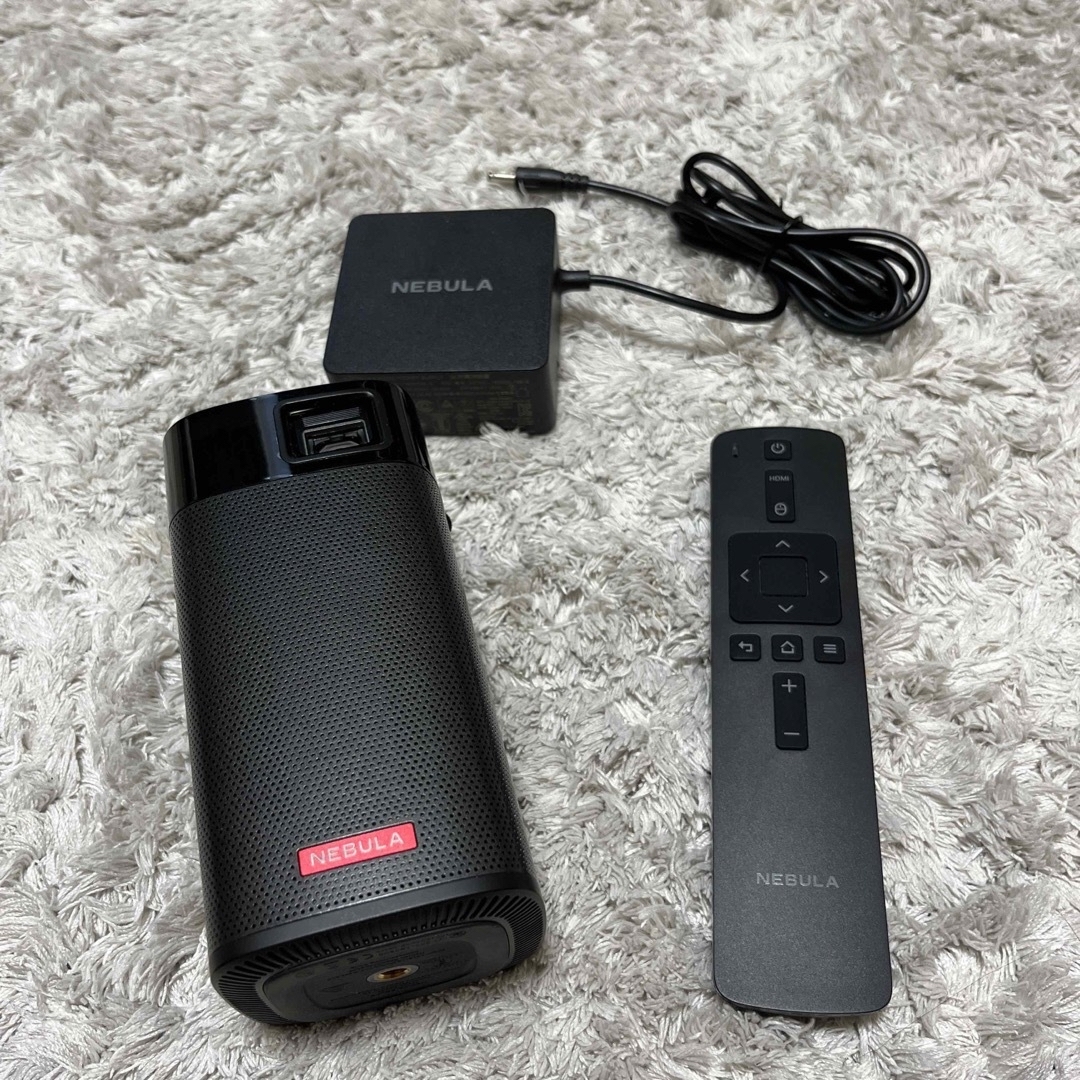 Anker(アンカー)の【定価69,800円】Anker  Nebula capsule  スマホ/家電/カメラのテレビ/映像機器(プロジェクター)の商品写真