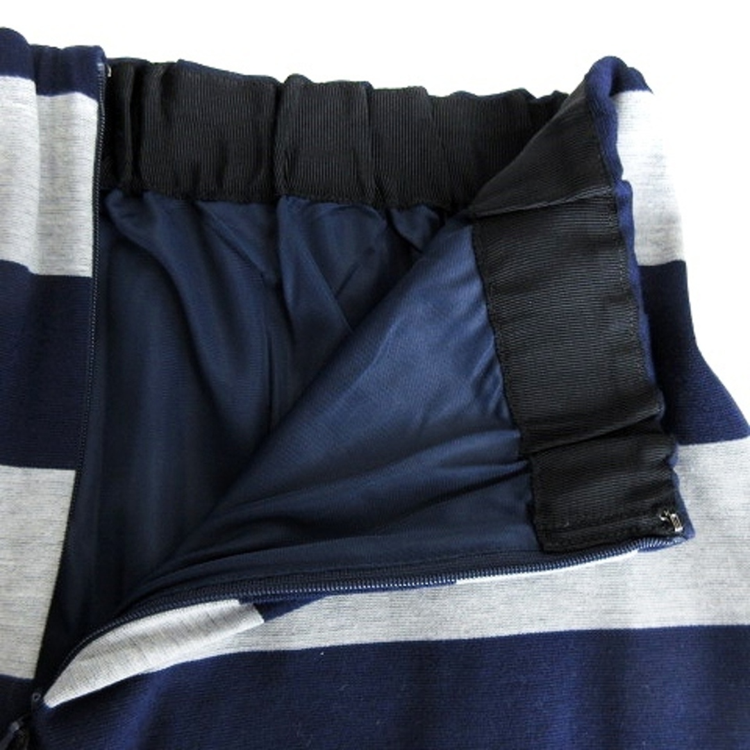 INED(イネド)のイネド タイトスカート ひざ丈 バックファスナー ボーダー 9 紺 グレー レディースのスカート(ミニスカート)の商品写真