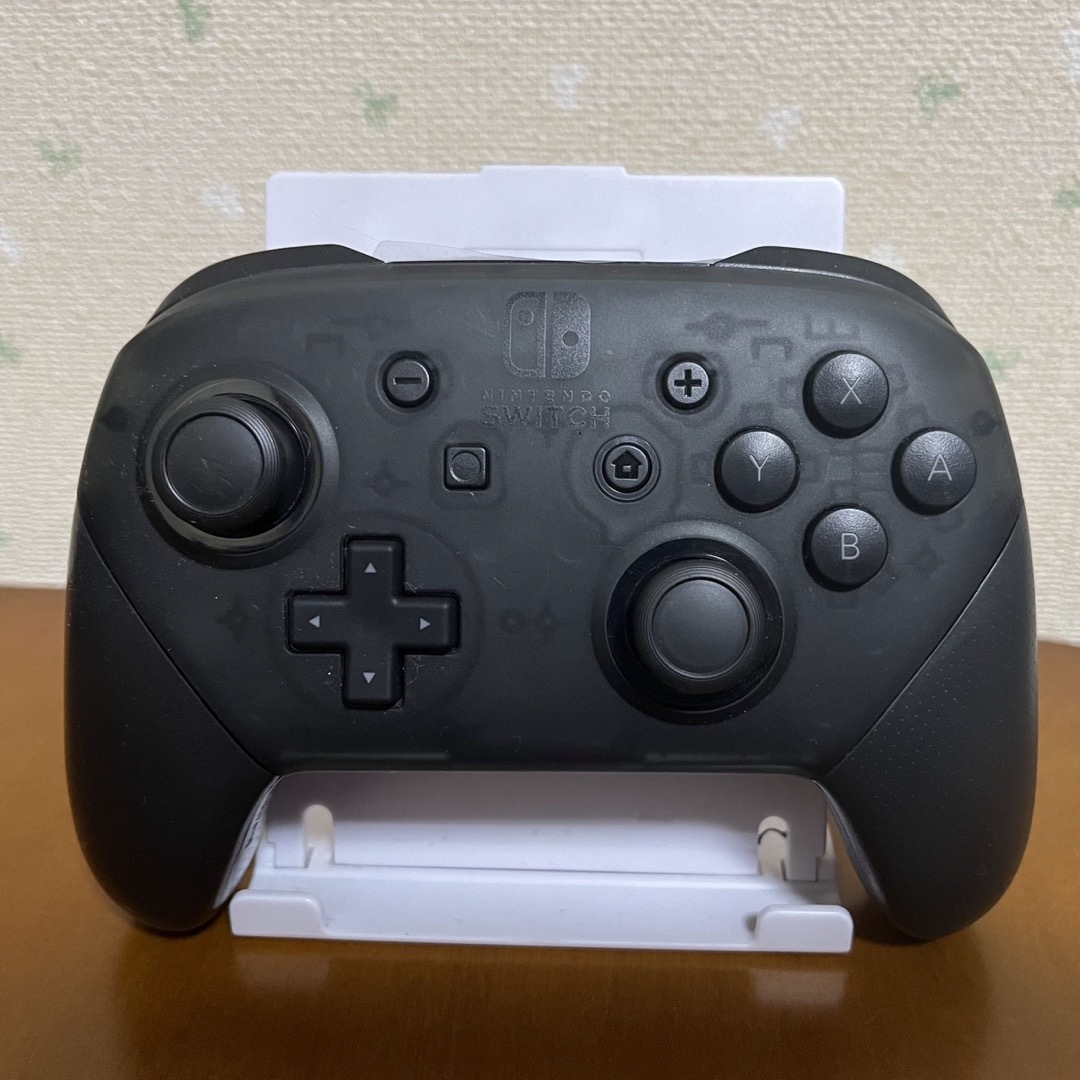 Nintendo Switch(ニンテンドースイッチ)のNintendo Switch Proコントローラー エンタメ/ホビーのゲームソフト/ゲーム機本体(その他)の商品写真