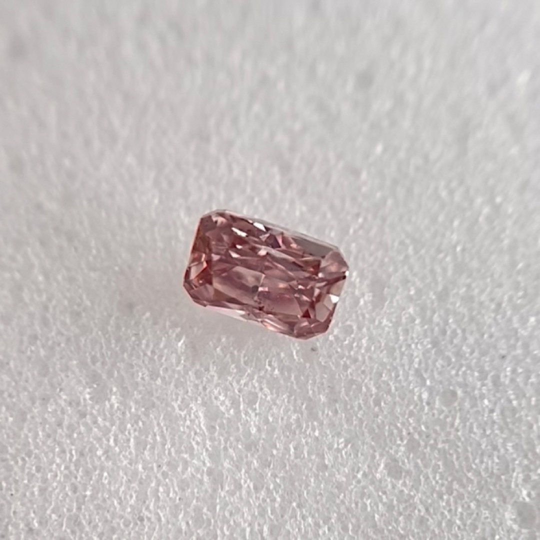 0.053ct SI-1 天然ピンクダイヤモンドFANCY DEEP PINK 5