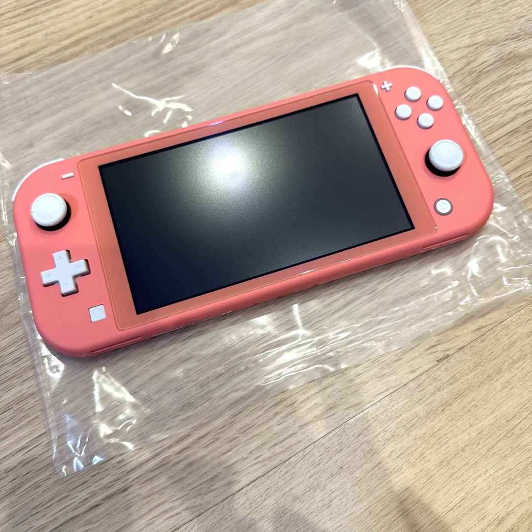 NintendoswitchLite 本体　コーラル