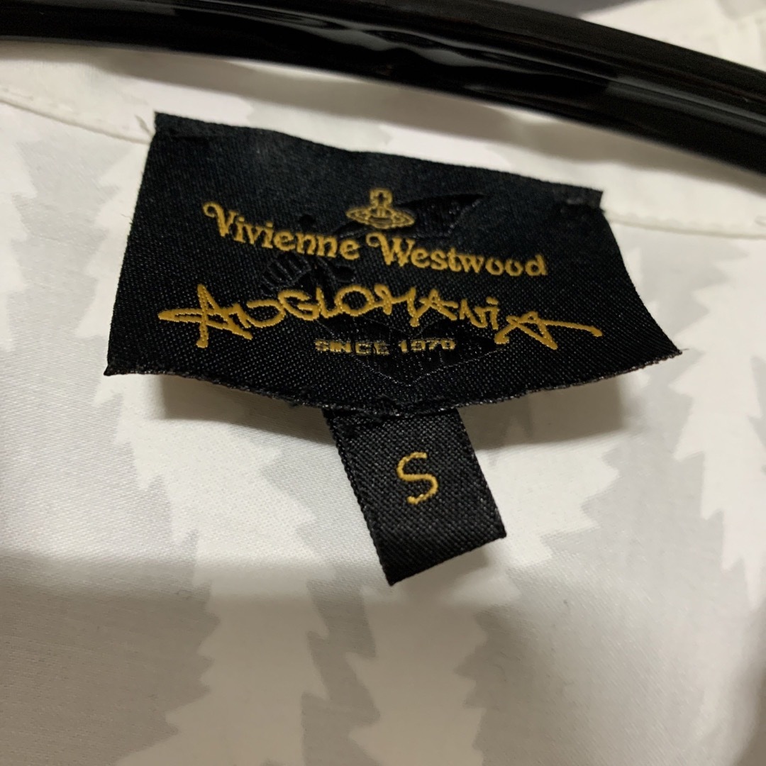 Vivienne Westwood(ヴィヴィアンウエストウッド)のVivienne Westwood☆スクイグルシャツ レディースのトップス(シャツ/ブラウス(半袖/袖なし))の商品写真