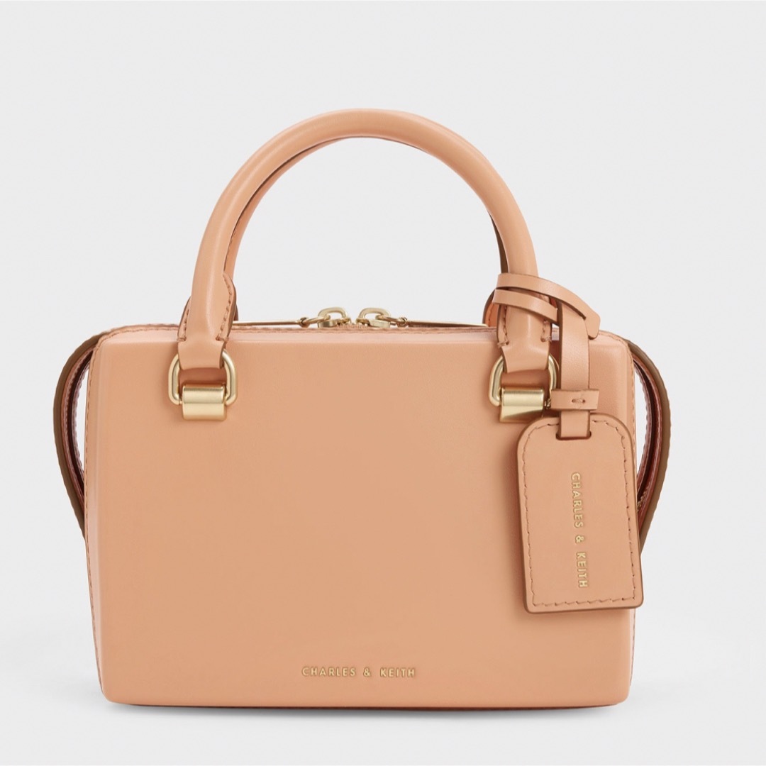 Charles and Keith(チャールズアンドキース)のCordele コーディール ボウリングバッグ レディースのバッグ(ショルダーバッグ)の商品写真