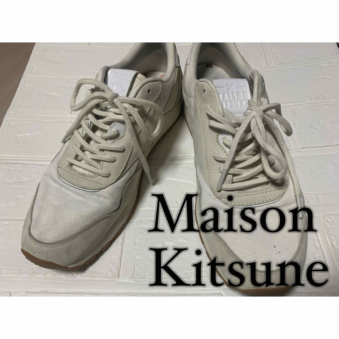 MAISON KITSUNE'(メゾンキツネ)のREEBOK CLASSIC × MAISON KITSUNE  スニーカー　白 メンズの靴/シューズ(スニーカー)の商品写真