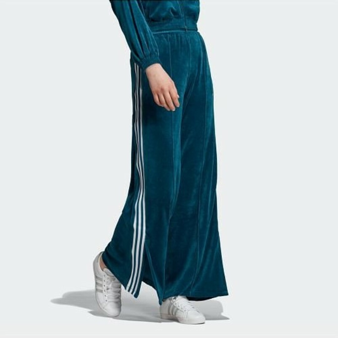 adidas(アディダス)の【ベルベット生地】adidas★ワイドレッグパンツ★トラックパンツ★ジャージ★M レディースのパンツ(カジュアルパンツ)の商品写真