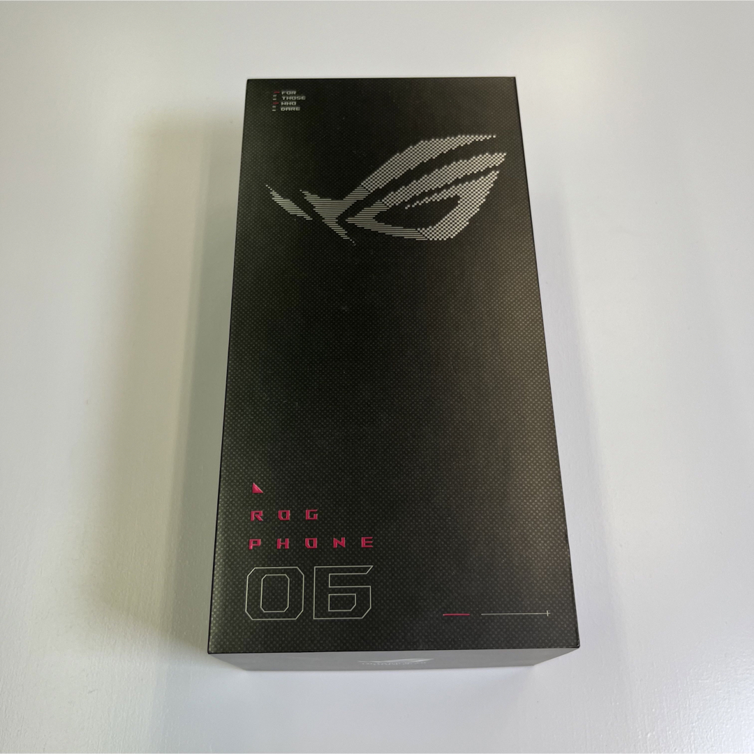 ASUS ROG Phone 6 【日本正規代理店品】 ファントムブラック スマホ/家電/カメラのスマートフォン/携帯電話(スマートフォン本体)の商品写真