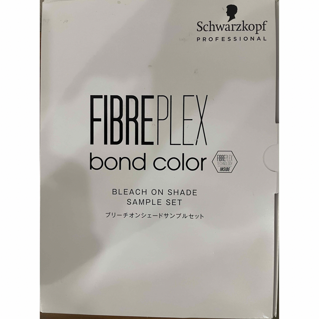 Schwarzkopf PROFESSIONAL(シュワルツコフプロフェッショナル)の値下げ　ファイバープレックス ボンド カラー ブリーチオンシェード セット コスメ/美容のヘアケア/スタイリング(カラーリング剤)の商品写真